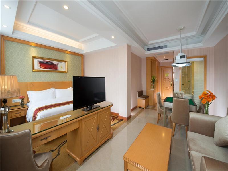 Vienna Hotel Tianbao Road 深セン市 エクステリア 写真