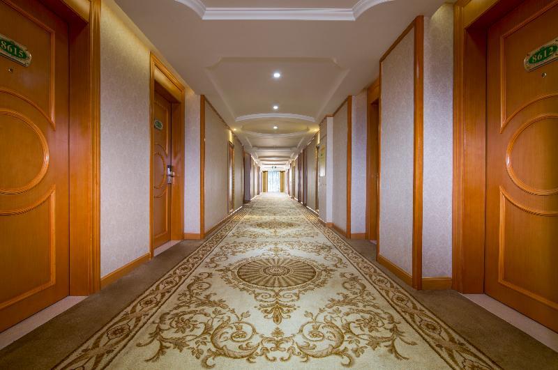 Vienna Hotel Tianbao Road 深セン市 エクステリア 写真